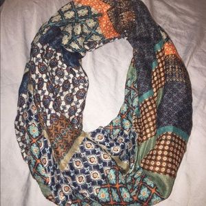 Infinity scarf